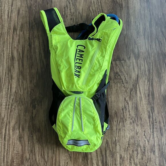 CamelBak Unisex Rogue Lightweight Hydration Backpack Running Water Bladder  2L - Picture 7 of 12